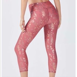 Fabletics capris rose gold leggings